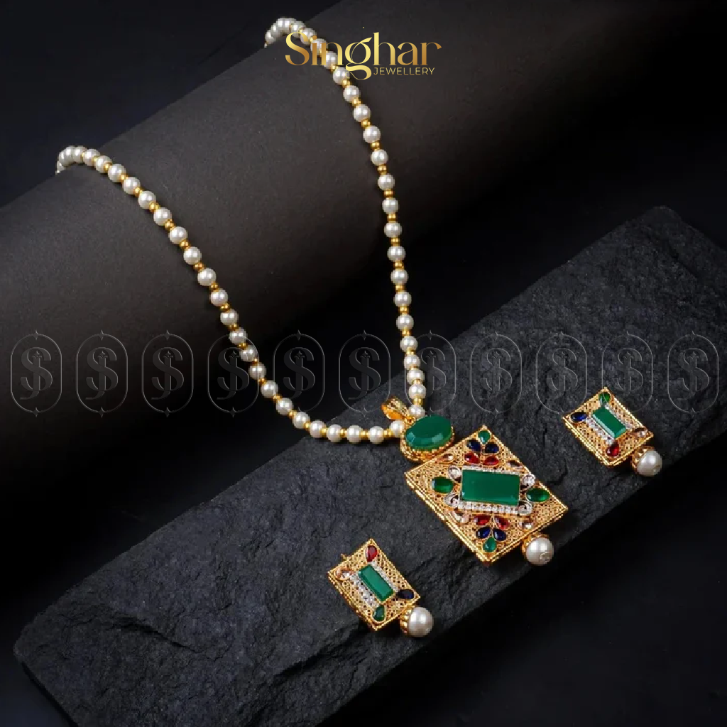 Elegant Egyptian Meena Locket Set