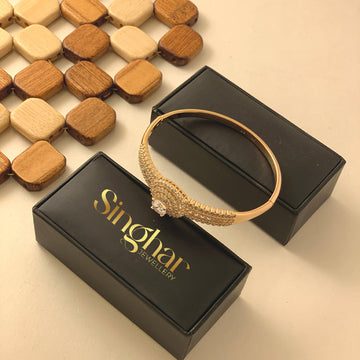 "Elegent Zarqun Bracelet"