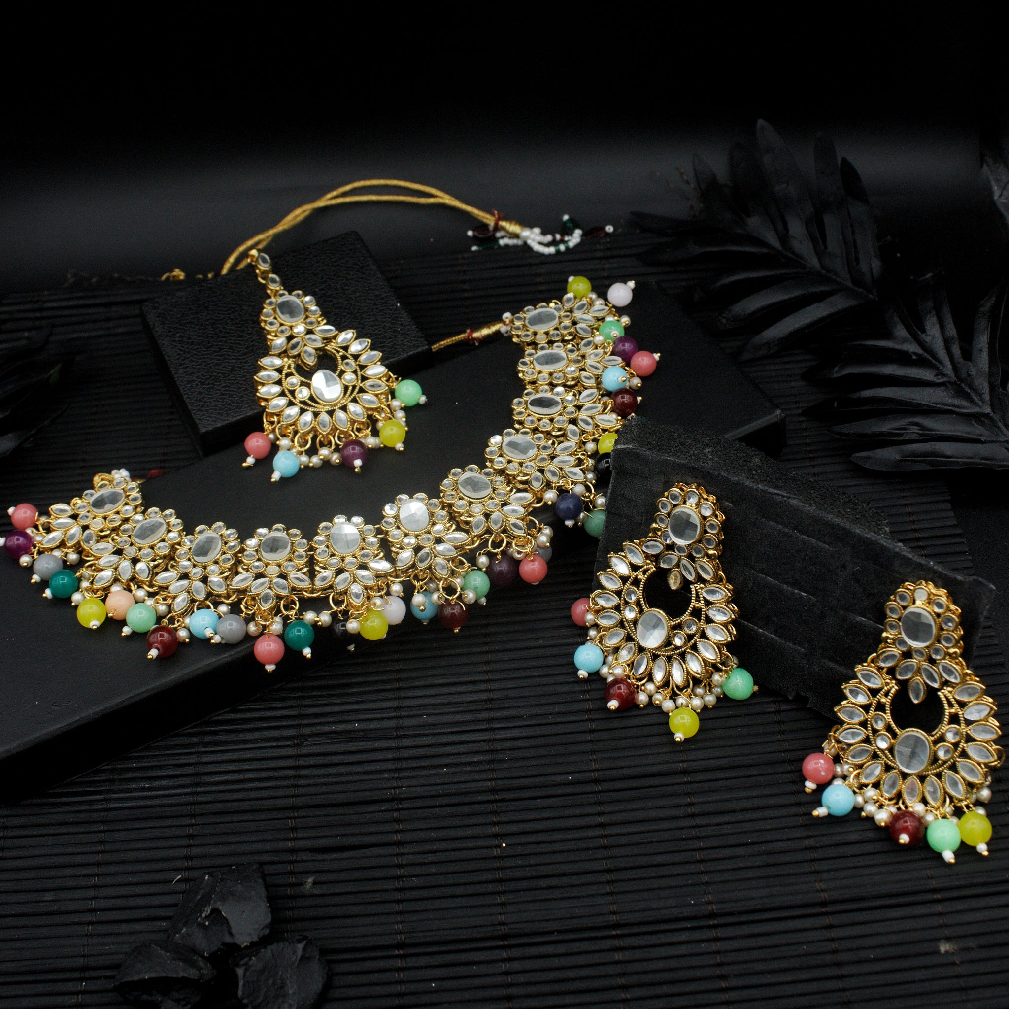 Elegant Kundan Necklace Set (4925)