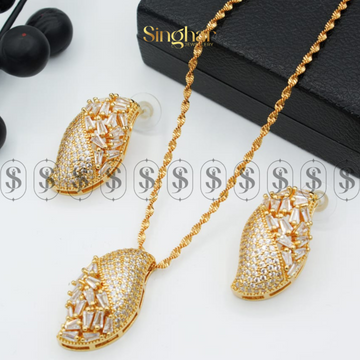 Pearl Blaze Locket